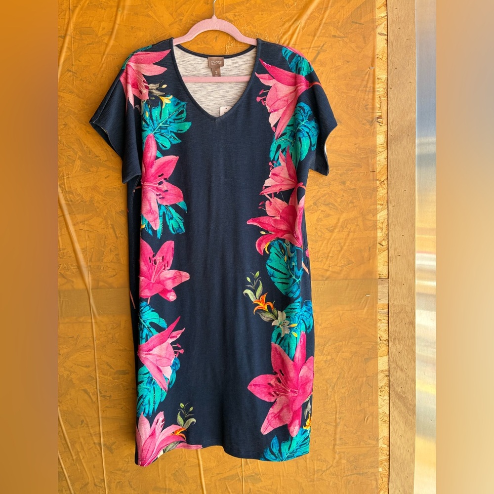 NWT CHICO’S Blue Floral Short Sleeve Beaded Dress Size Large (2) - Picture 2 of 9